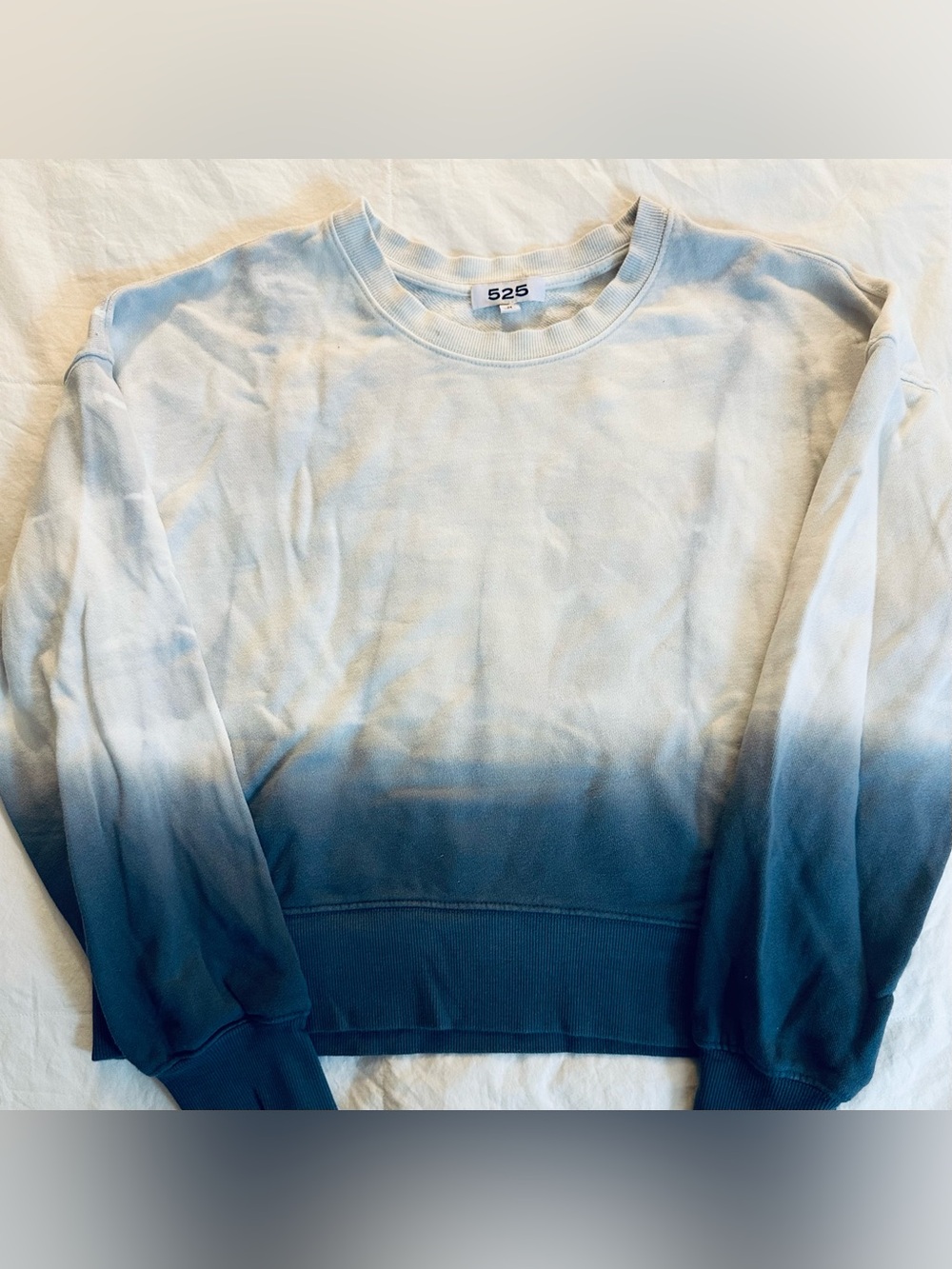 525 America Ombre Crewneck Sweatshirt in Light Blue and Navy